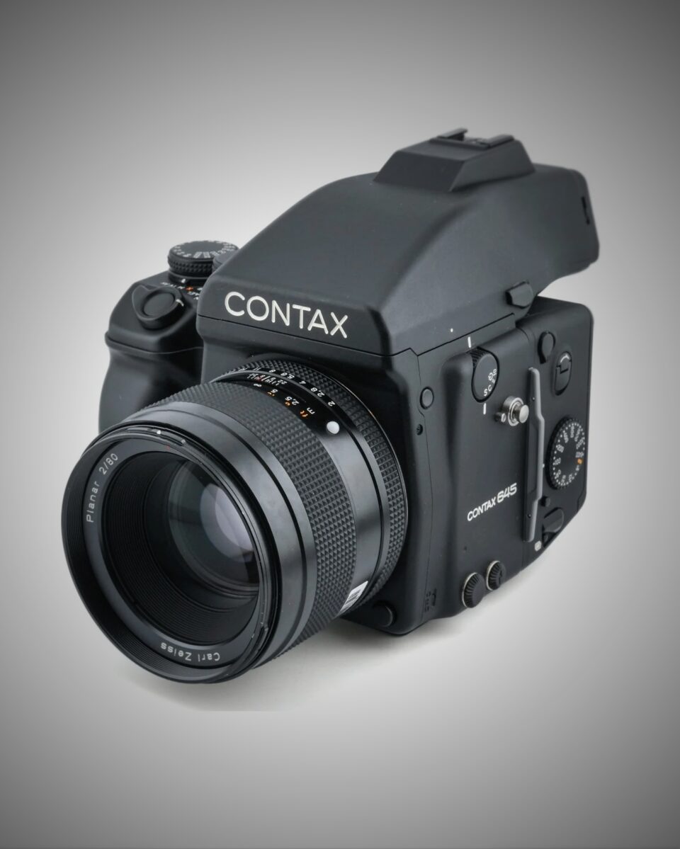 Contax 645, unica fotocamera medio formato del sistema Contax